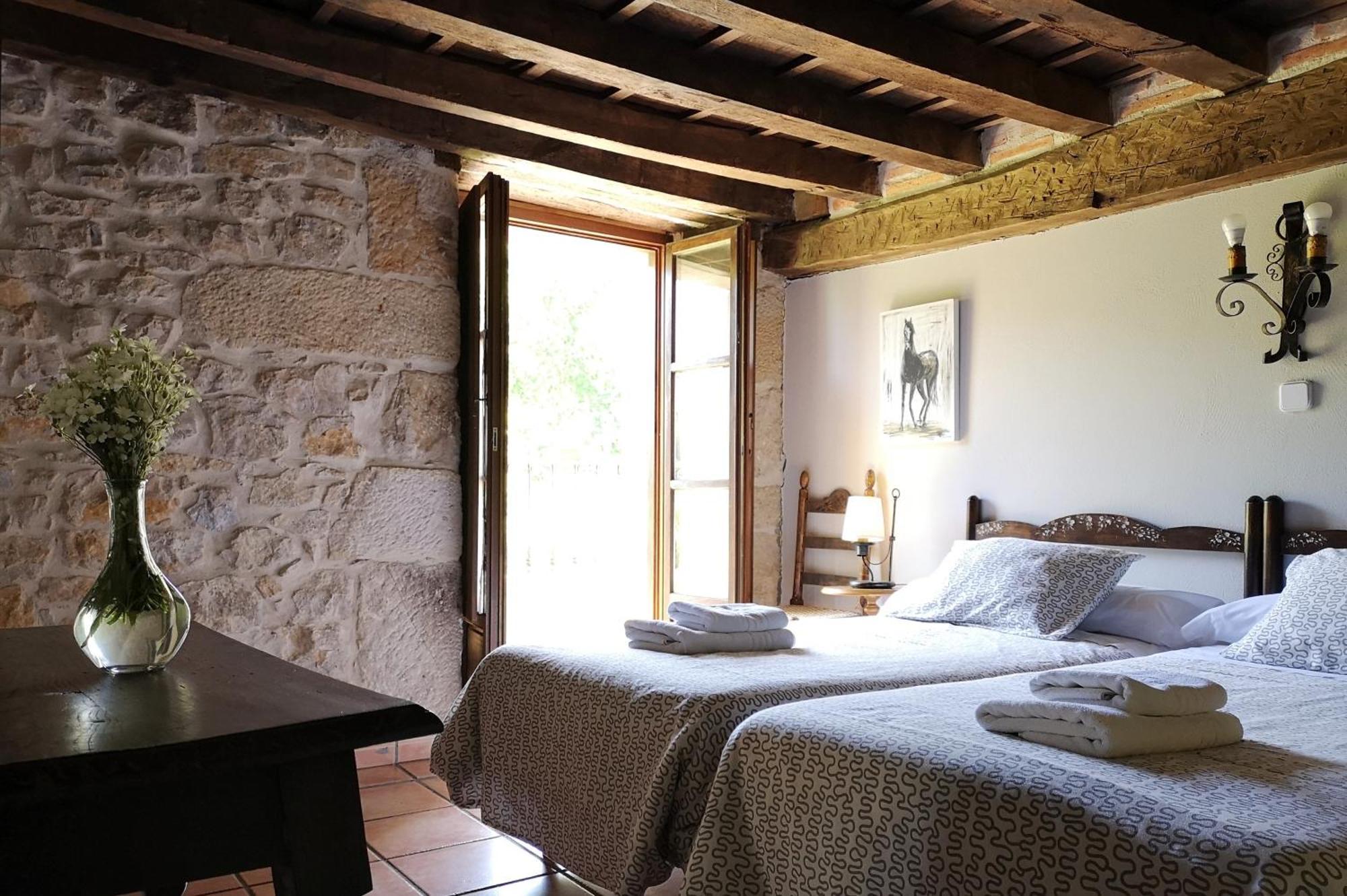 Casa Rural La Toba I Y II Бесана Экстерьер фото